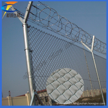 Galvanized Chain Link Fence with Barbed Wire